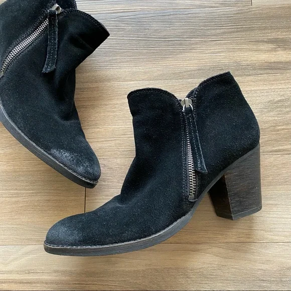 Dolce Vita Real Leather Suede Ankle Heeled Booties - Picture 2 of 12